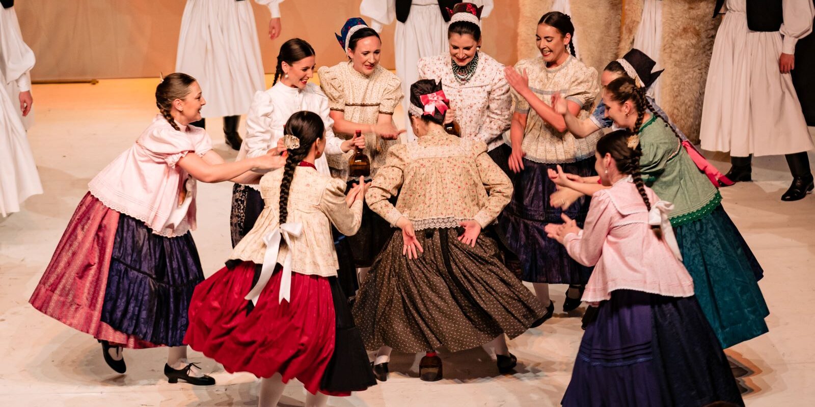 Kátai_Jocó_felvétele__Háromszék_Táncszínház3_kisebb