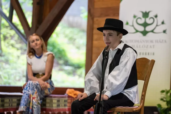 gombaszog_mesemondo_verseny