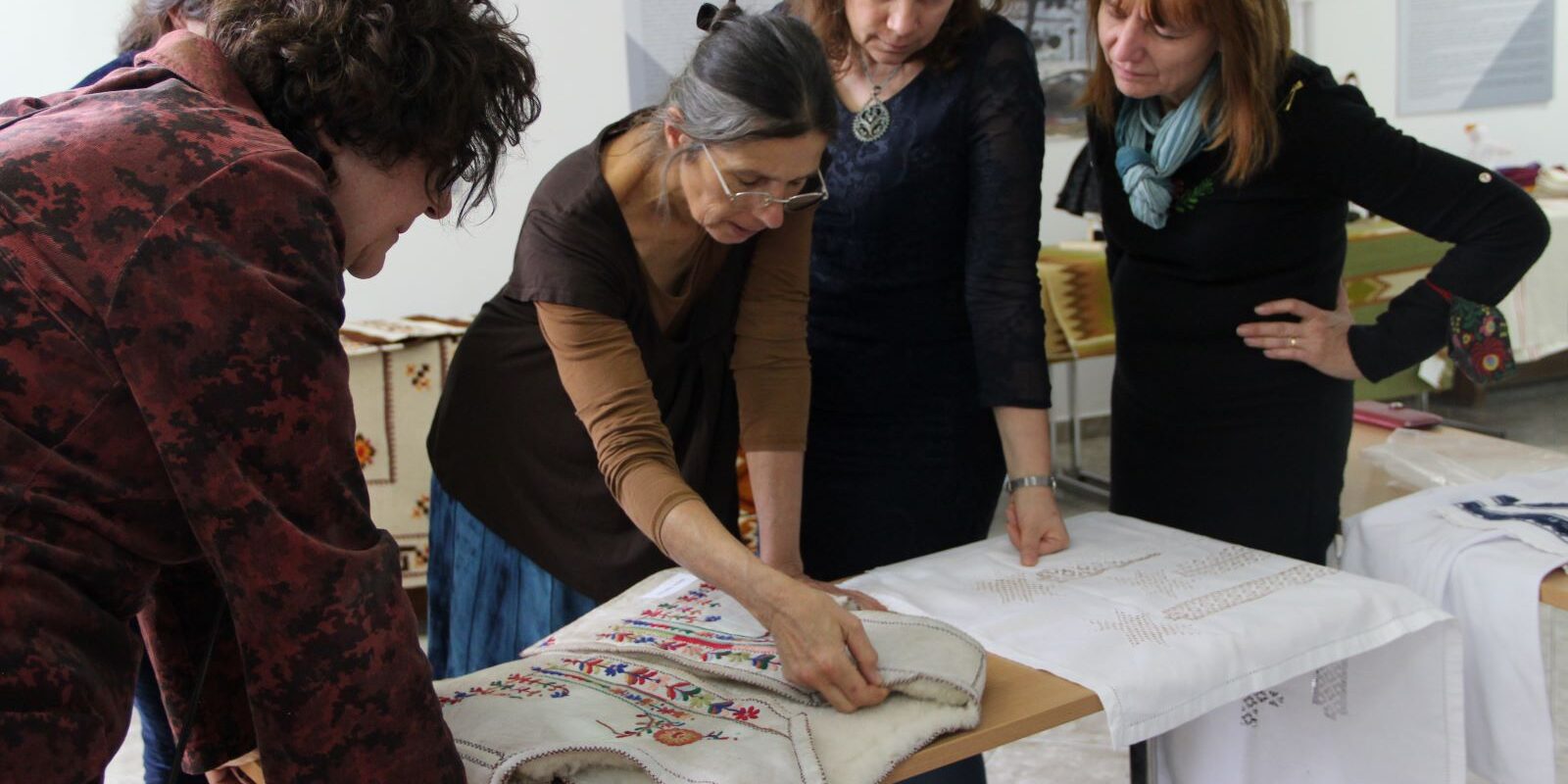 nepi_iparmuveszet_kisebb