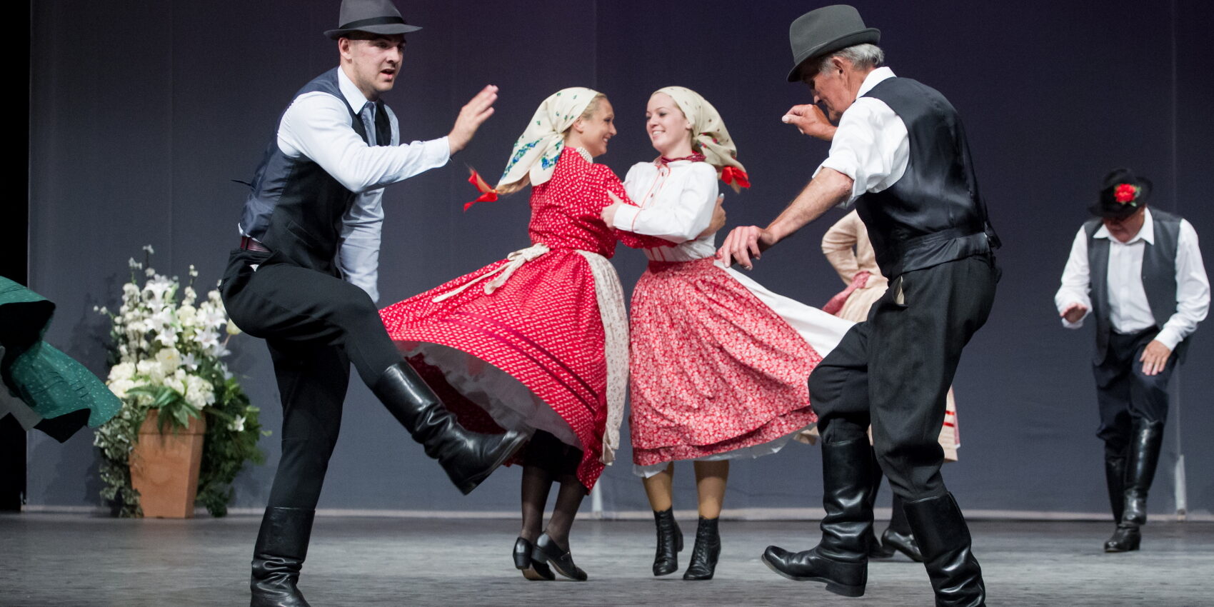 Nagyecsedi_táncok_Földi_Tamás_fotója_2016