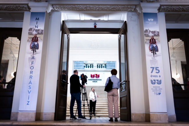 2026.05.14. Mint a forrásvíz – 75 éves a Magyar Állami Népi Együttes című kiállítás megnyitója